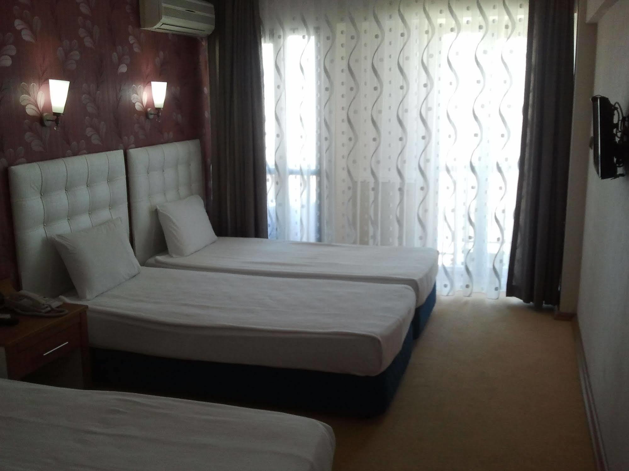 Hotel Kocaman إزمير المظهر الخارجي الصورة